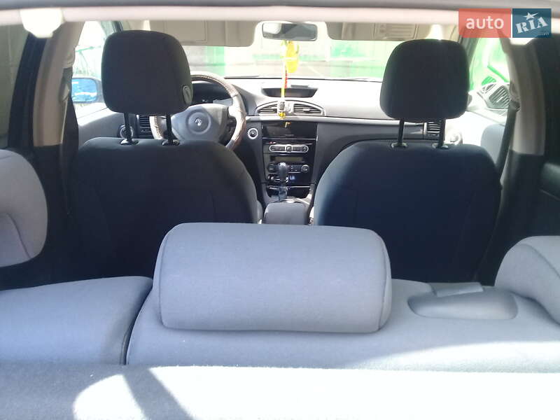 Лифтбек Renault Laguna 2005 в Жидачове