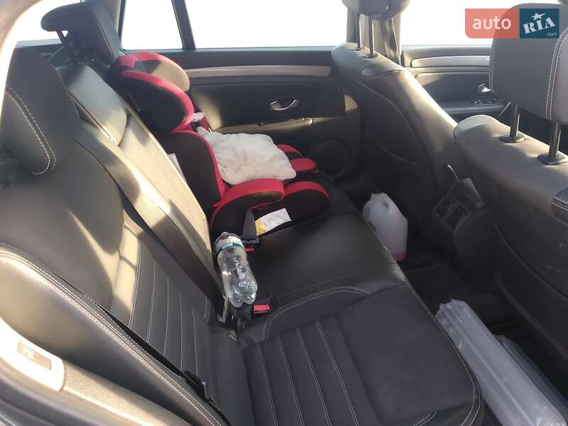 Универсал Renault Laguna 2011 в Тернополе