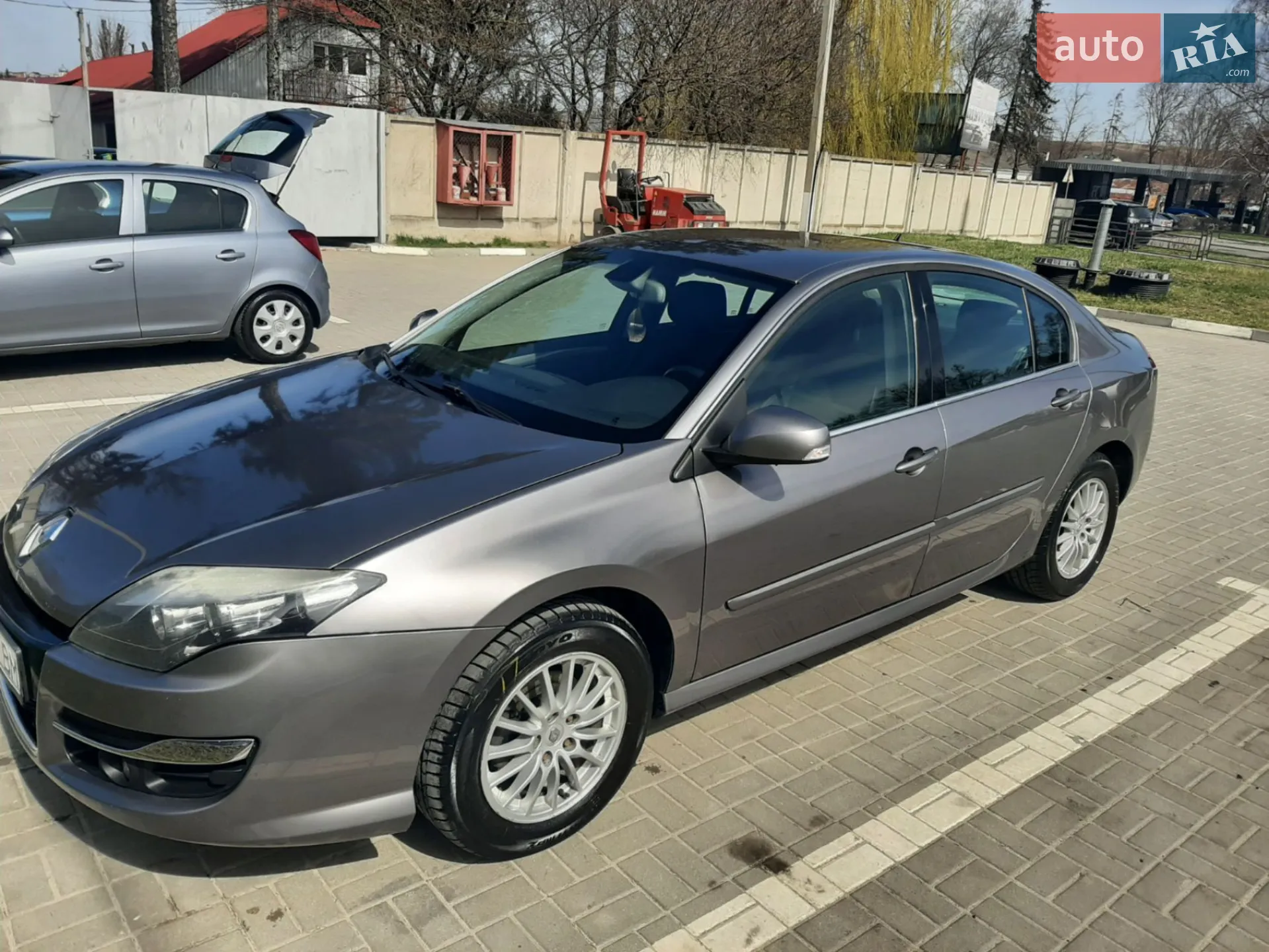 2012 Renault Laguna - мініатюра 2