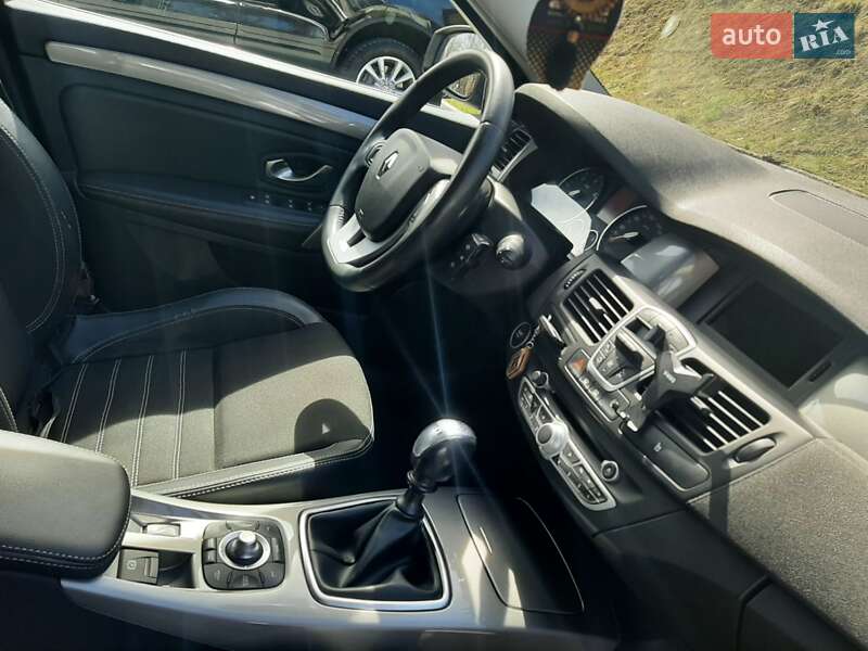 Ліфтбек Renault Laguna 2012 в Тернополі