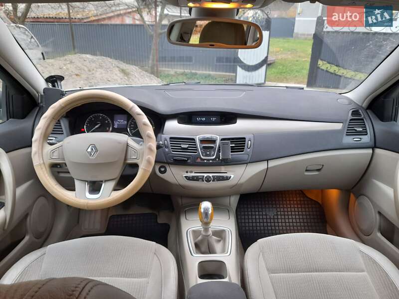 Универсал Renault Laguna 2008 в Черновцах