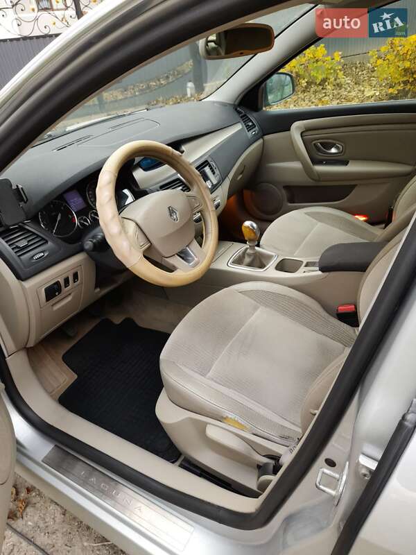 Универсал Renault Laguna 2008 в Черновцах