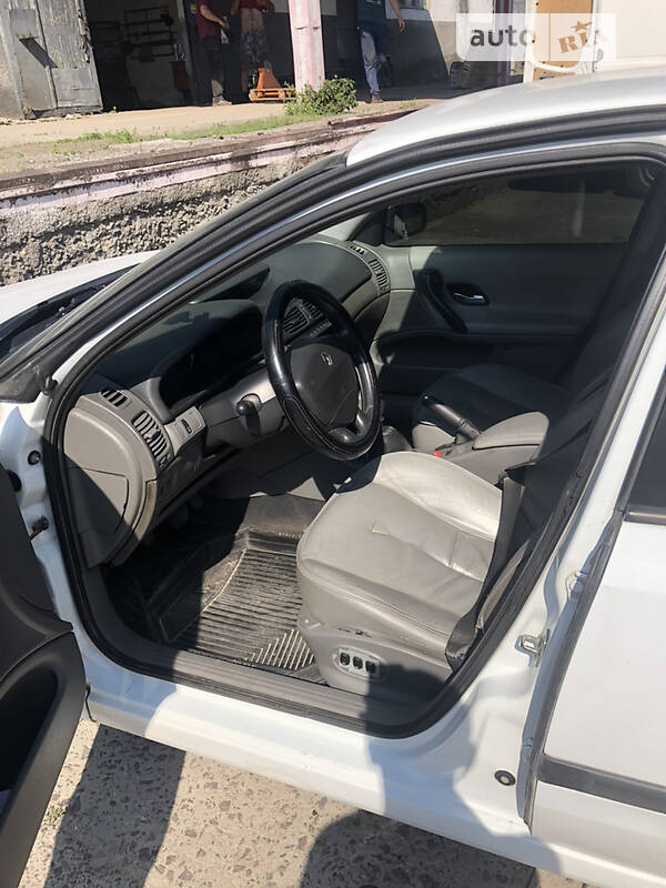 Хетчбек Renault Laguna 2001 в Кременці