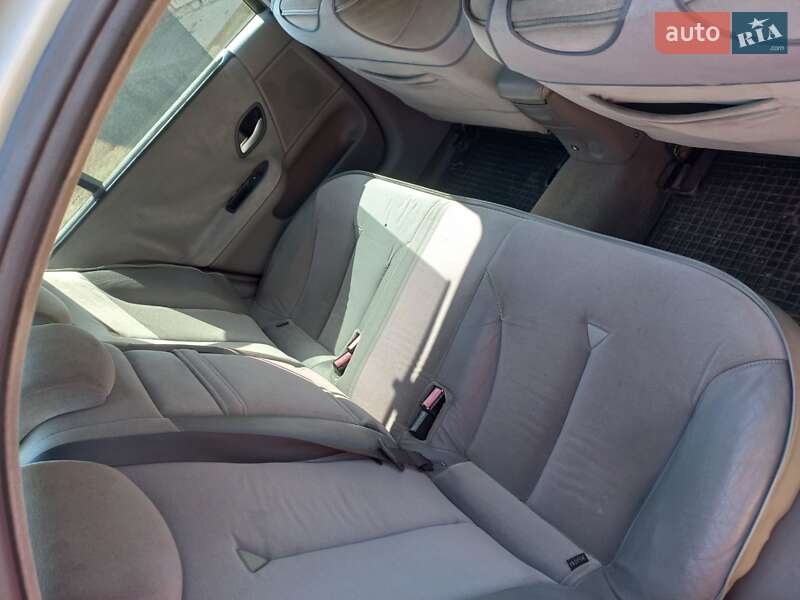 Лифтбек Renault Laguna 2004 в Ужгороде