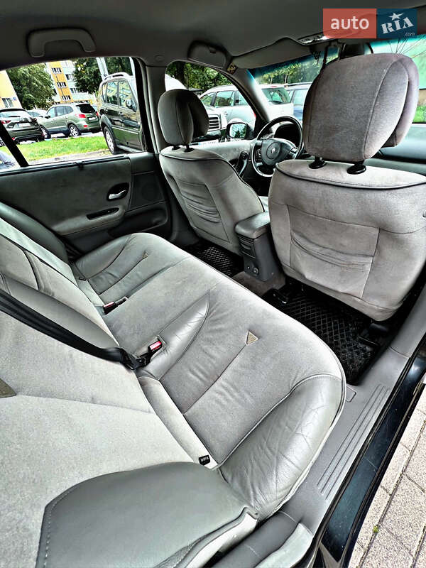 Лифтбек Renault Laguna 2001 в Радехове