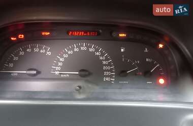 Лифтбек Renault Laguna 1999 в Львове