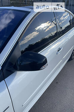 Лифтбек Renault Laguna 2014 в 
