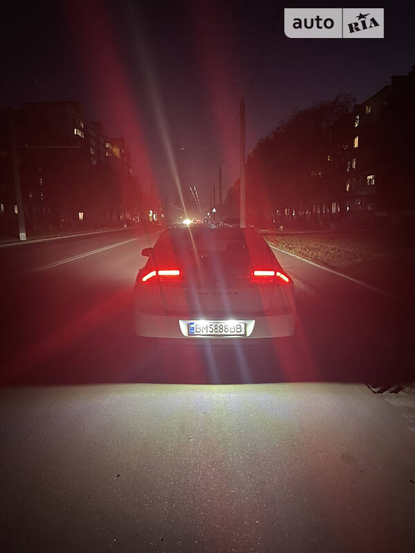 Лифтбек Renault Laguna 2014 в Сумах