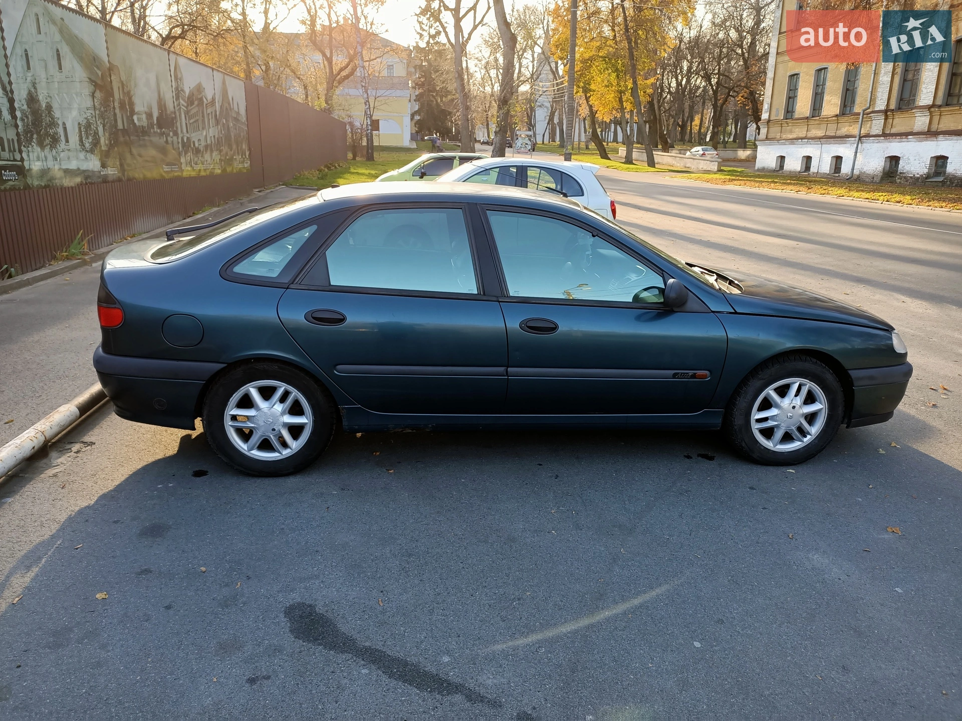 Renault Laguna 1997 VIN VF1B560KC16412873 фото оголошення 2 з 14