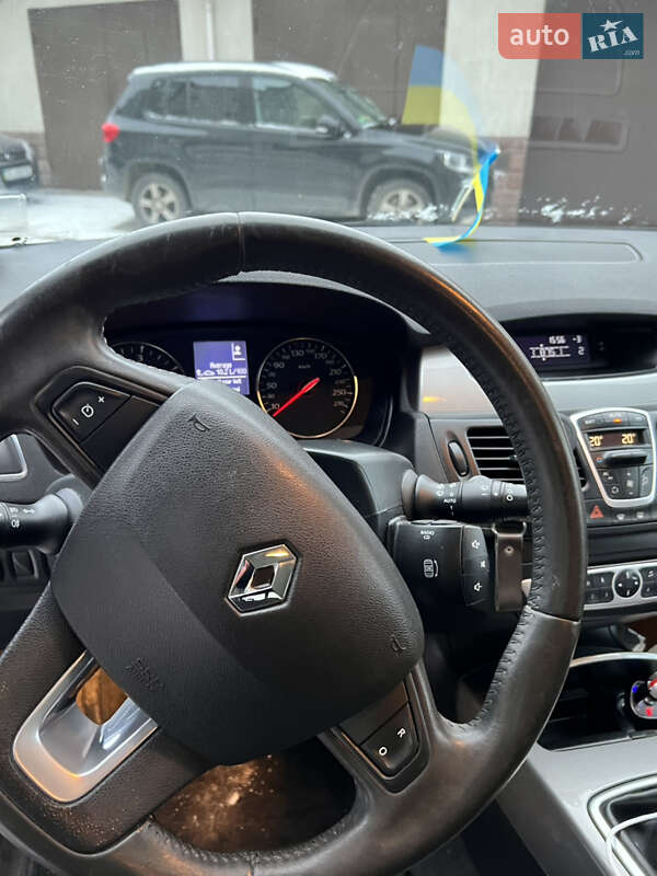Универсал Renault Laguna 2011 в Тернополе