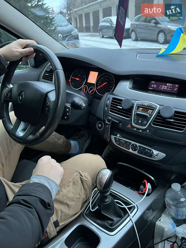 Универсал Renault Laguna 2011 в Тернополе