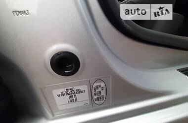Лифтбек Renault Laguna 2011 в 