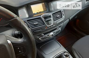 Лифтбек Renault Laguna 2011 в 