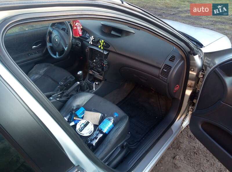 Универсал Renault Laguna 2001 в Подольске