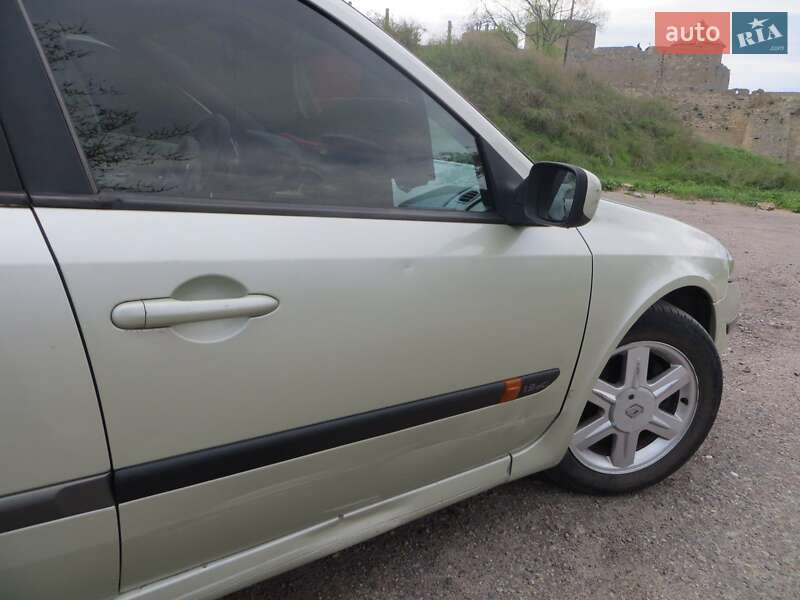 Универсал Renault Laguna 2004 в Белгороде-Днестровском