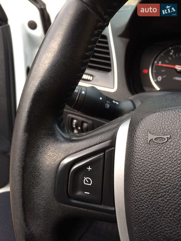 Универсал Renault Laguna 2013 в Запорожье фото 23 Универсал Renault Laguna 2013 в Запорожье