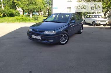 Ліфтбек Renault Laguna 1995 в Харкові