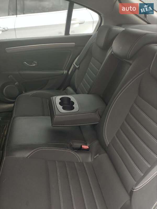 Лифтбек Renault Laguna 2011 в Житомире
