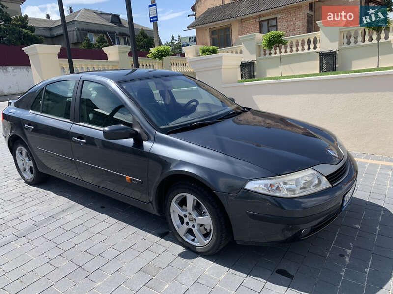 Лифтбек Renault Laguna 2002 в Снятине