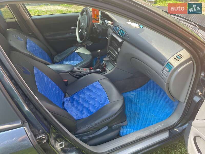 Лифтбек Renault Laguna 2002 в Турке