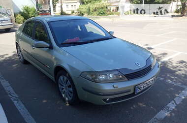 Лифтбек Renault Laguna 2001 в Новом Буге