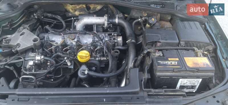 Ліфтбек Renault Laguna 2002 в Нікополі