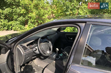 Лифтбек Renault Laguna 2008 в 