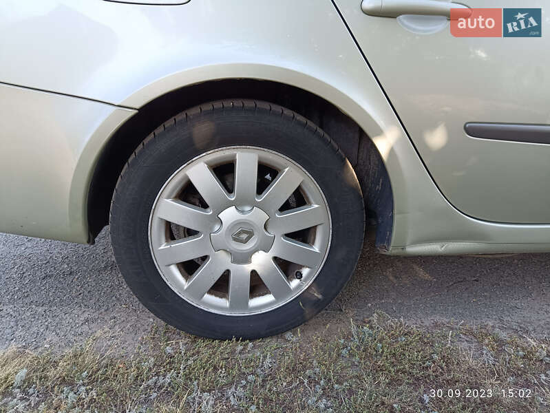 Универсал Renault Laguna 2002 в Ужгороде фото 12 Универсал Renault Laguna 2002 в Ужгороде