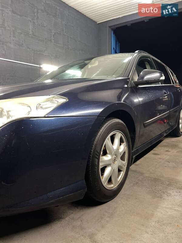 Универсал Renault Laguna 2010 в Бородянке