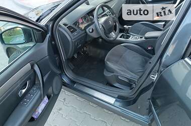 Ліфтбек Renault Laguna 2008 в Звягелі