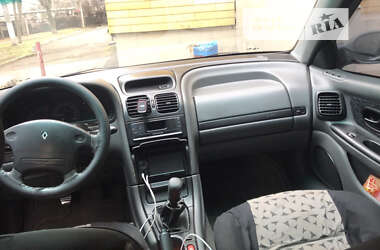 Ліфтбек Renault Laguna 1997 в 