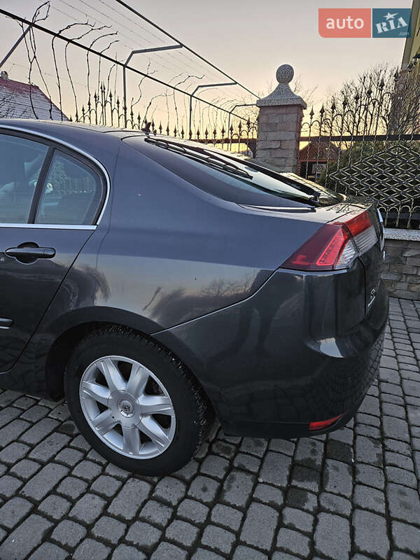 Лифтбек Renault Laguna 2009 в Виноградове