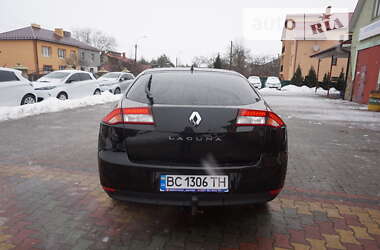 Лифтбек Renault Laguna 2011 в Самборе