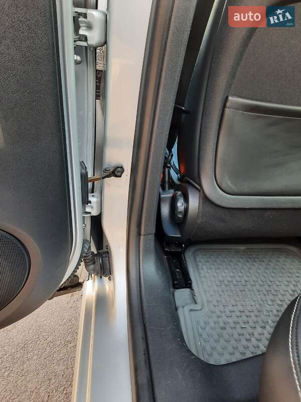 Универсал Renault Laguna 2011 в Ровно
