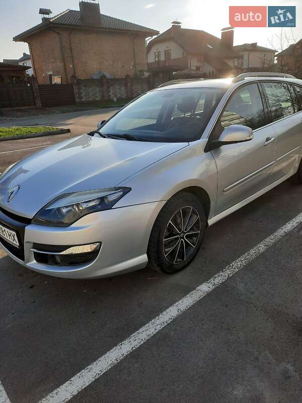 Универсал Renault Laguna 2011 в Ровно