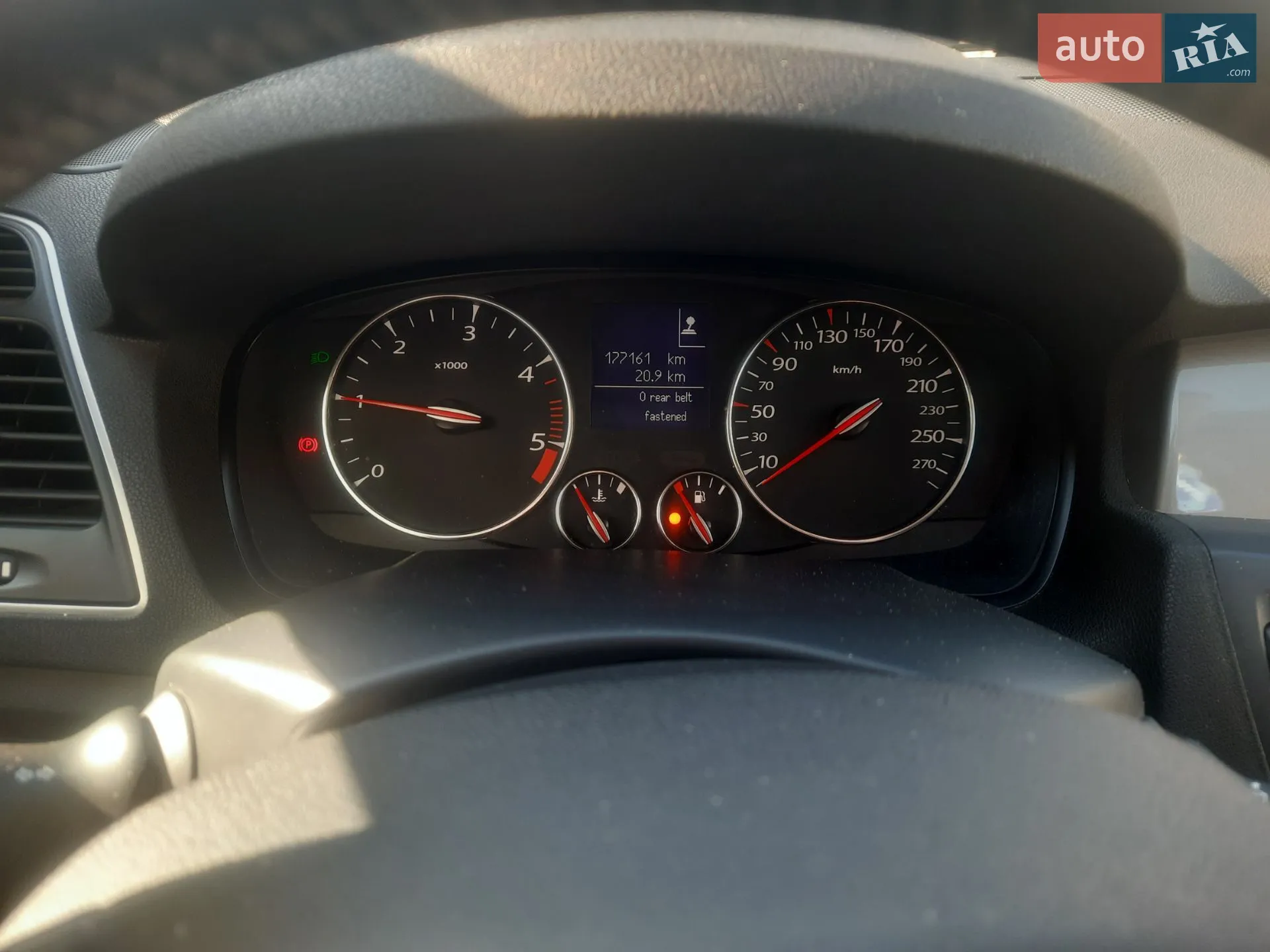2011 Renault Laguna - мініатюра 32