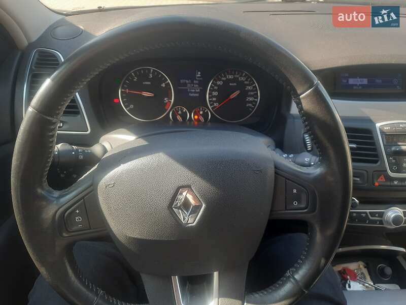 Универсал Renault Laguna 2011 в Ровно
