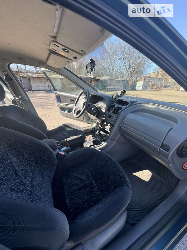 Ліфтбек Renault Laguna 1998 в Чернігові