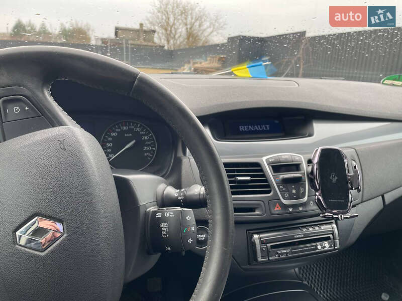 Универсал Renault Laguna 2010 в Костополе