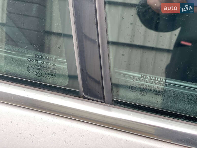 Универсал Renault Laguna 2010 в Костополе