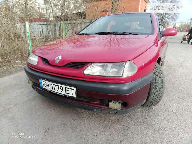 Ліфтбек Renault Laguna 1995 в Козятині