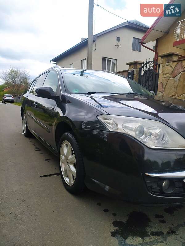 Универсал Renault Laguna 2009 в Калуше