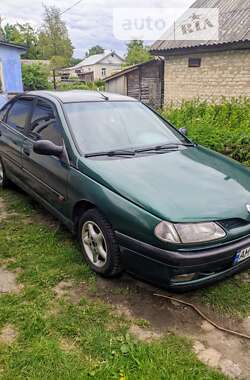 Лифтбек Renault Laguna 1994 в Корце