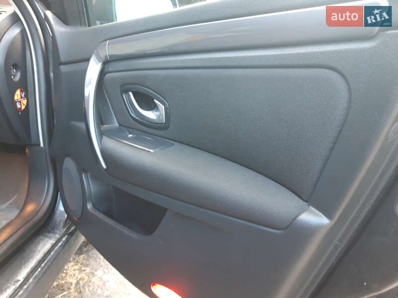 Универсал Renault Laguna 2009 в Рожище