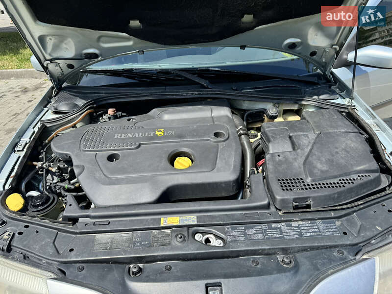 Лифтбек Renault Laguna 2001 в Черновцах фото 8 Лифтбек Renault Laguna 2001 в Черновцах