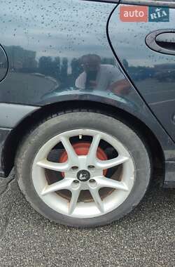 Ліфтбек Renault Laguna 2000 в 