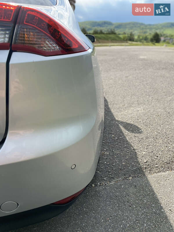 Лифтбек Renault Laguna 2013 в Болехове