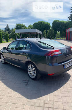 Лифтбек Renault Laguna 2011 в Дубно