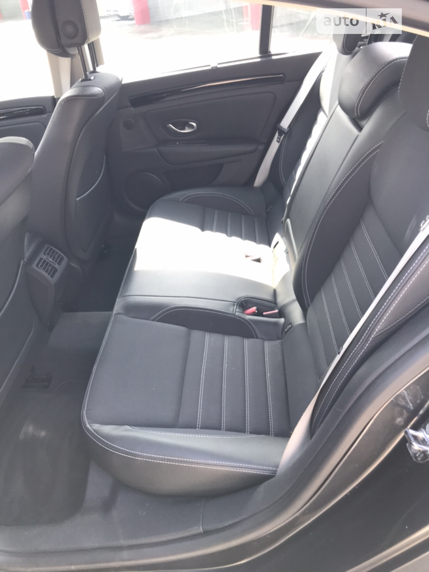 2011 Renault Laguna - мініатюра 31