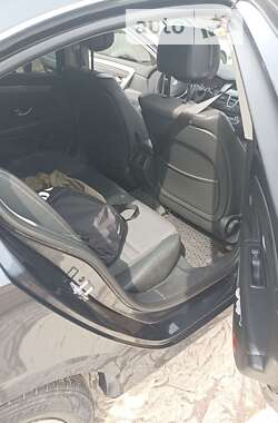 Лифтбек Renault Laguna 2011 в 